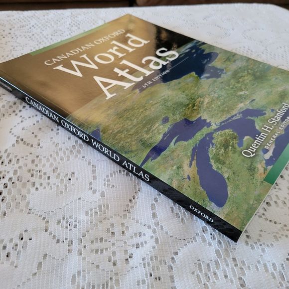 Canadian Oxford World Atlas 6th Edition Quentin H. Stanford General Edition - Picture 4 of 6